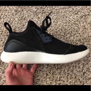 Black Nike Lunarcharge